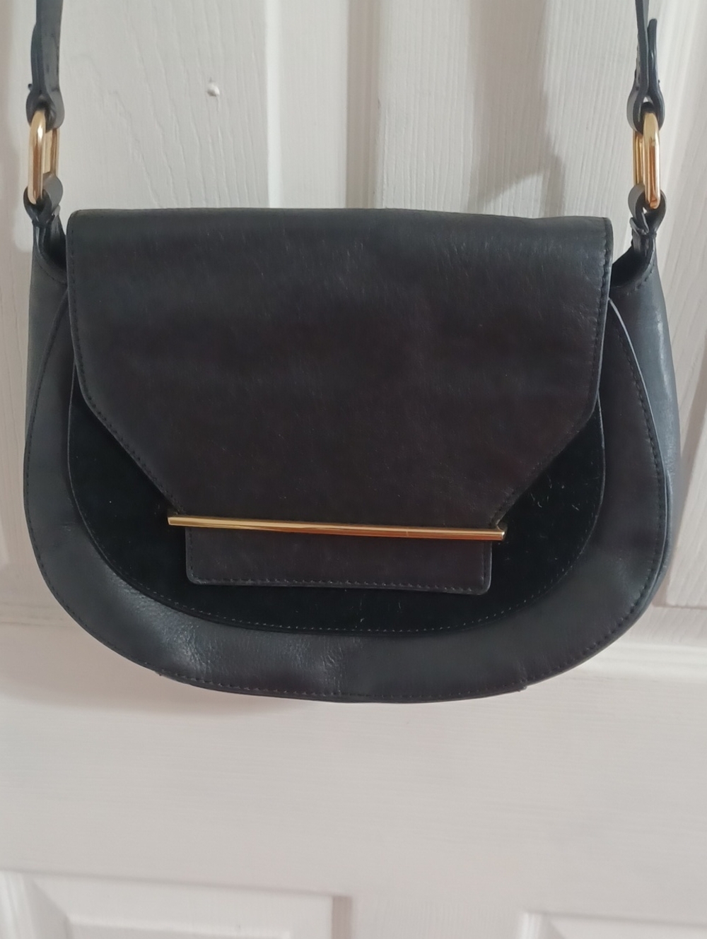 Vince Camuto Black Crossbody Leather and Suede Saddle Bag with Gold Accent. NWOT